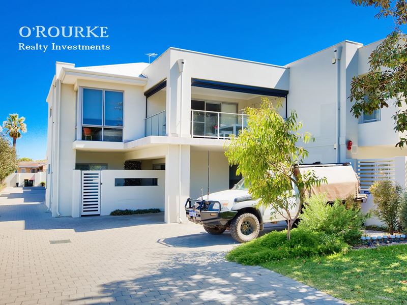 10/18 Nautilus Crescent, Scarborough WA 6019