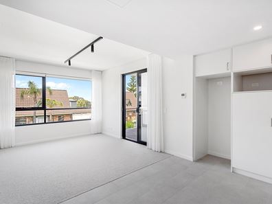 31/11 Melville Parade, South Perth WA 6151