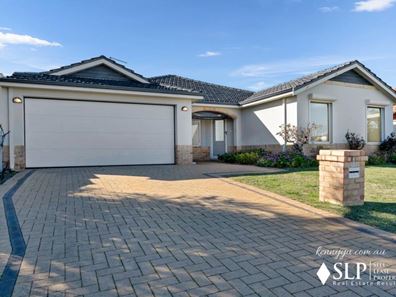 23 The Oval, Madeley WA 6065