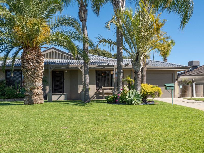 8 Carmody Road, Waikiki WA 6169