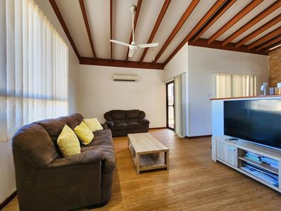 27 Baston Street, Carnarvon WA 6701