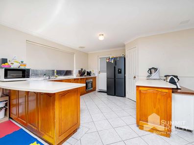 12 Lusitano Avenue, Eaton WA 6232