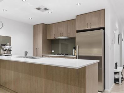 1B Eastdene Circle, Nollamara WA 6061
