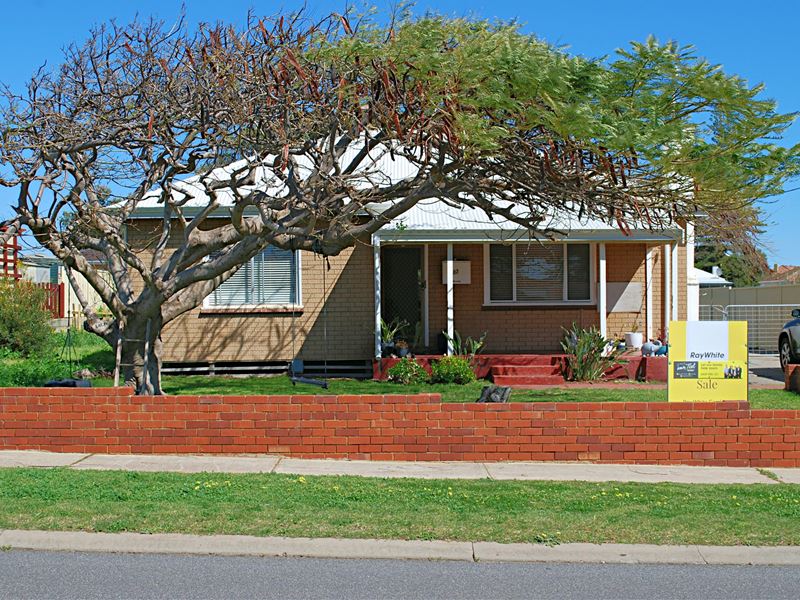 102 Francis street, Beachlands WA 6530