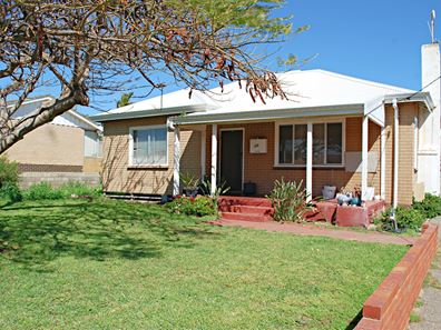 102 Francis street, Beachlands WA 6530