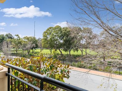58 Veronica Parkway, Stirling WA 6021