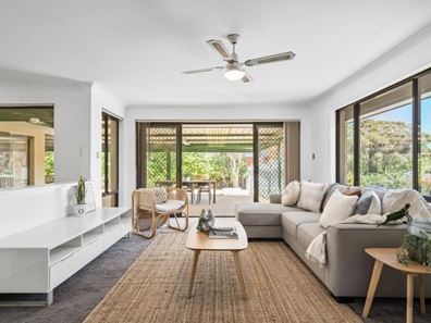 218 Dampier Avenue, Kallaroo WA 6025