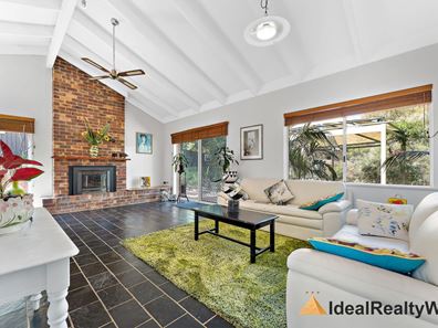 23 Farleigh Drive, Willetton WA 6155
