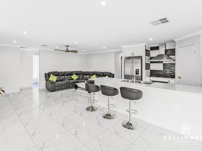 43 Ballycastle Loop, Canning Vale WA 6155