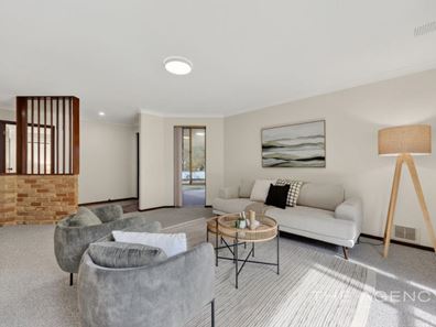8 Harvey Crescent, Kardinya WA 6163