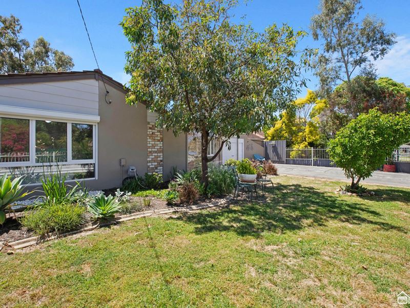 38 Redtingle Road, Camillo WA 6111