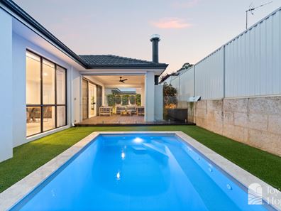 17 Larapinta  Parkway, Wanneroo WA 6065
