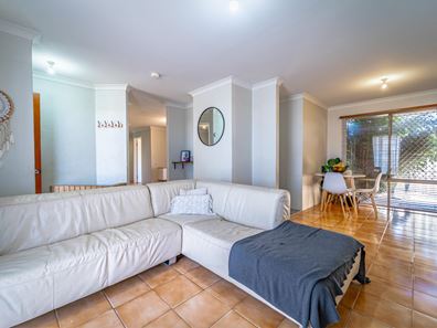 31B Moreton Crescent, Warnbro WA 6169