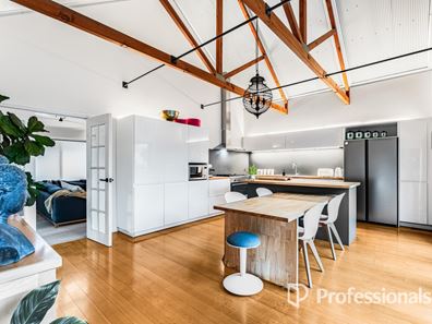 5 Chestnut Street, Guildford WA 6055