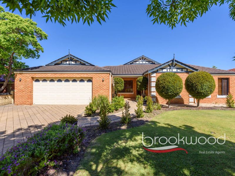 11 Maple Crescent, Helena Valley