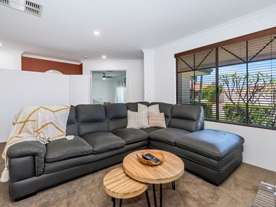 23 Ironwood Court, Thornlie WA 6108
