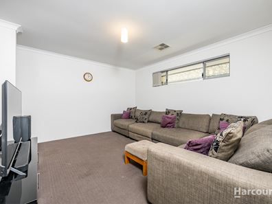 24 Bronze Street, Eglinton WA 6034
