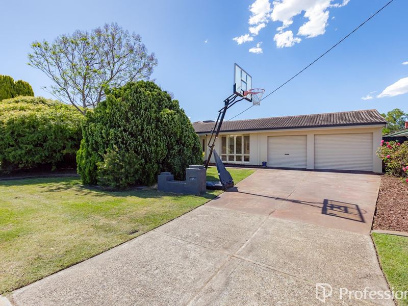 7 Chaparral Crescent, Willetton WA 6155