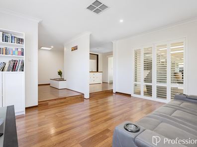 7 Chaparral Crescent, Willetton WA 6155