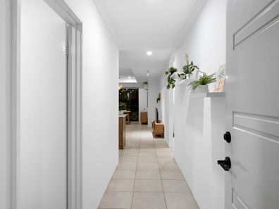 23 Fragrant Street, Hammond Park WA 6164