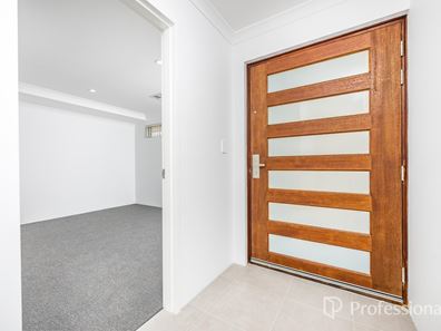 16 Hermosa Avenue, Eglinton WA 6034