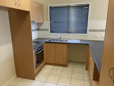 4 Burt Close, Onslow WA 6710