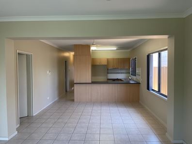 4 Burt Close, Onslow WA 6710