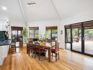 5 Sheoak Place, Cowaramup WA 6284