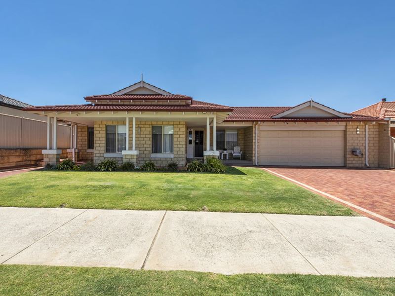 29 Three Bears Loop, Secret Harbour