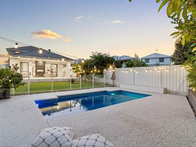42 Crawshaw Crescent, Manning WA 6152
