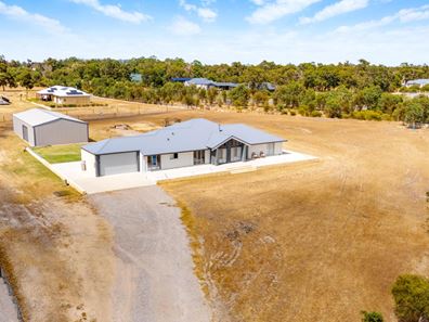 5 Hasluck Circuit, North Dandalup WA 6207