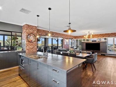80 Crystaluna Drive, Golden Bay WA 6174