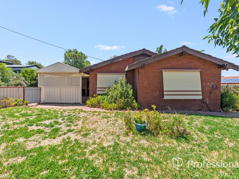 6 Chalfont Way, Swan View WA 6056