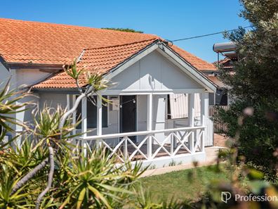 98 Gertrude Street, Geraldton WA 6530