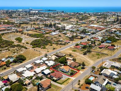 98 Gertrude Street, Geraldton WA 6530