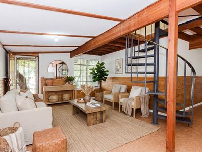 7 Raglan Close, Falcon WA 6210