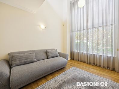 2/5 Temple Street, Victoria Park WA 6100