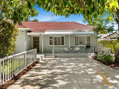 3 BROMLEY ROAD, Hilton WA 6163