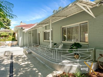 3 BROMLEY ROAD, Hilton WA 6163