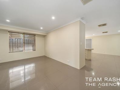 11 Wanarra Close, Ellenbrook WA 6069