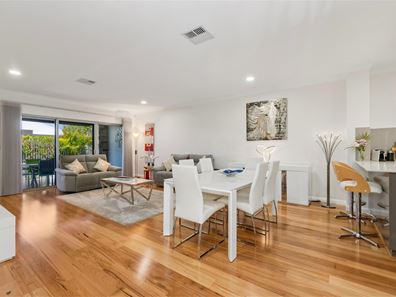 13 Sawgrass View, Gnangara WA 6077