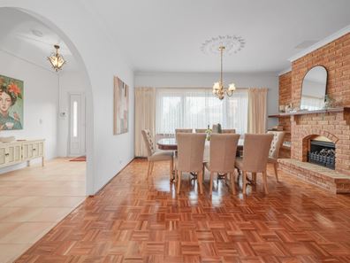30 Spinnaker Drive, Ocean Reef WA 6027