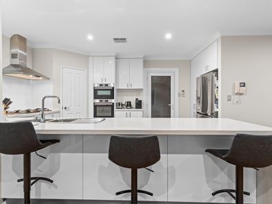 27 Meller Road, Bibra Lake WA 6163