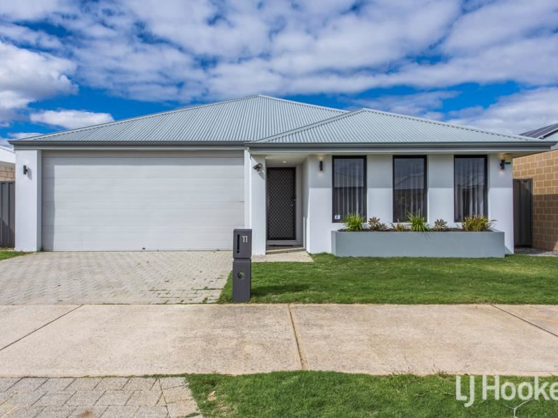 11 Lockhart Street, Coodanup