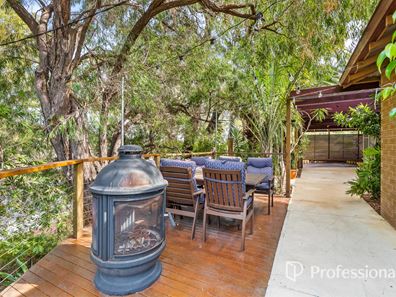 655 Katharine Street, Bellevue WA 6056