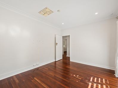 8 Bernice Way, Thornlie WA 6108
