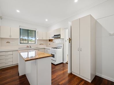 8 Bernice Way, Thornlie WA 6108
