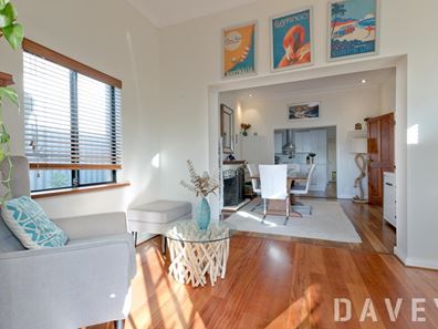1/143 Brighton Road, Scarborough WA 6019