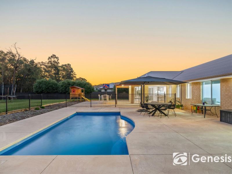9 Kingsmill Crescent, Parkerville