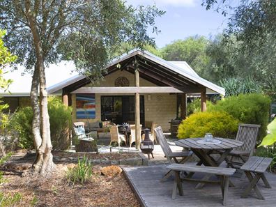 12 Lenamont Court, Dunsborough WA 6281